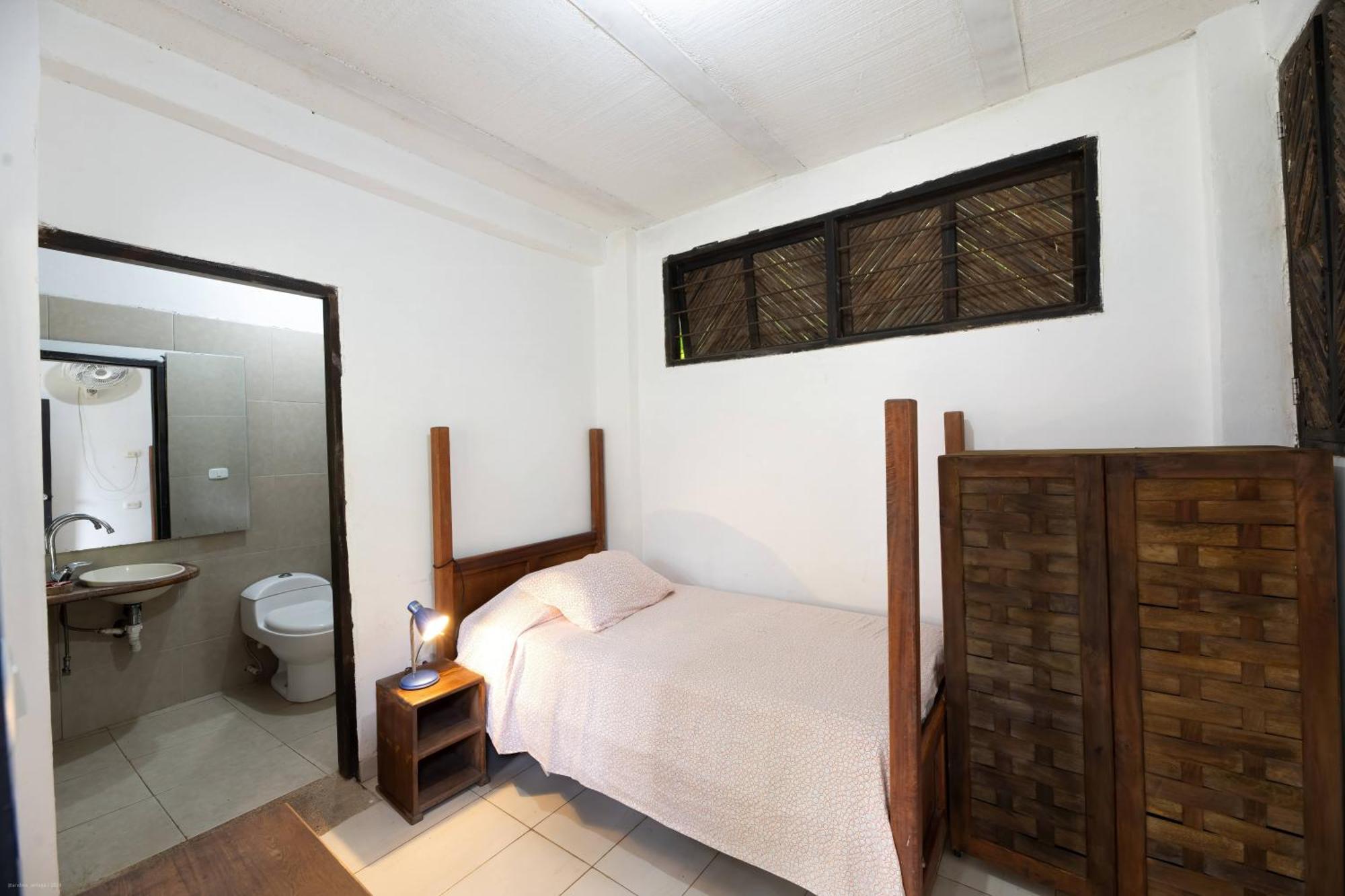 Hostal La Media Luna Palomino Zewnętrze zdjęcie