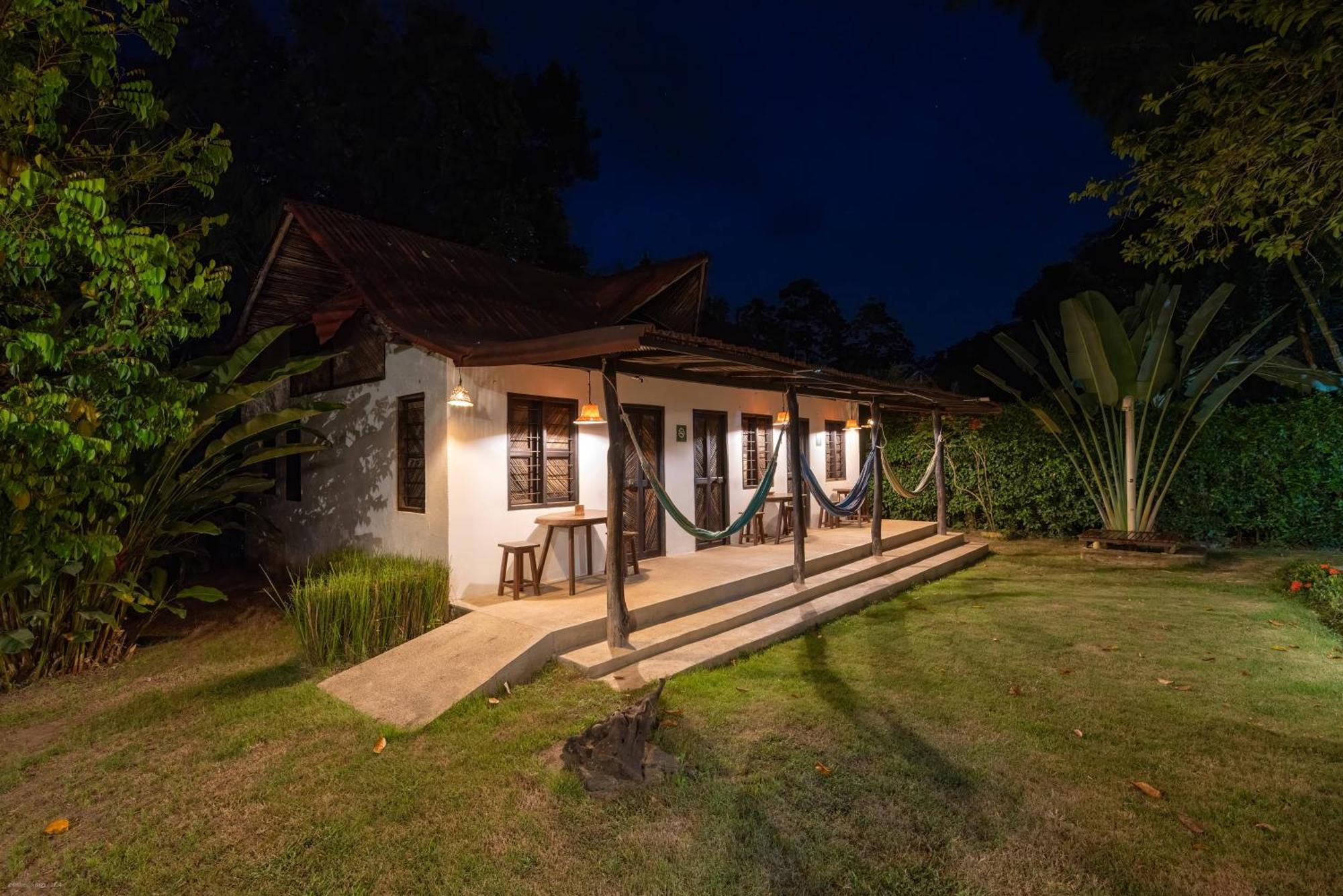Hostal La Media Luna Palomino Zewnętrze zdjęcie