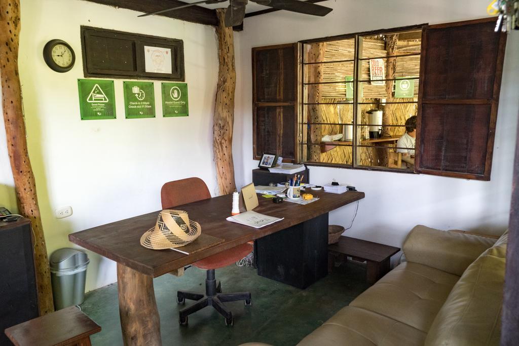 Hostal La Media Luna Palomino Zewnętrze zdjęcie
